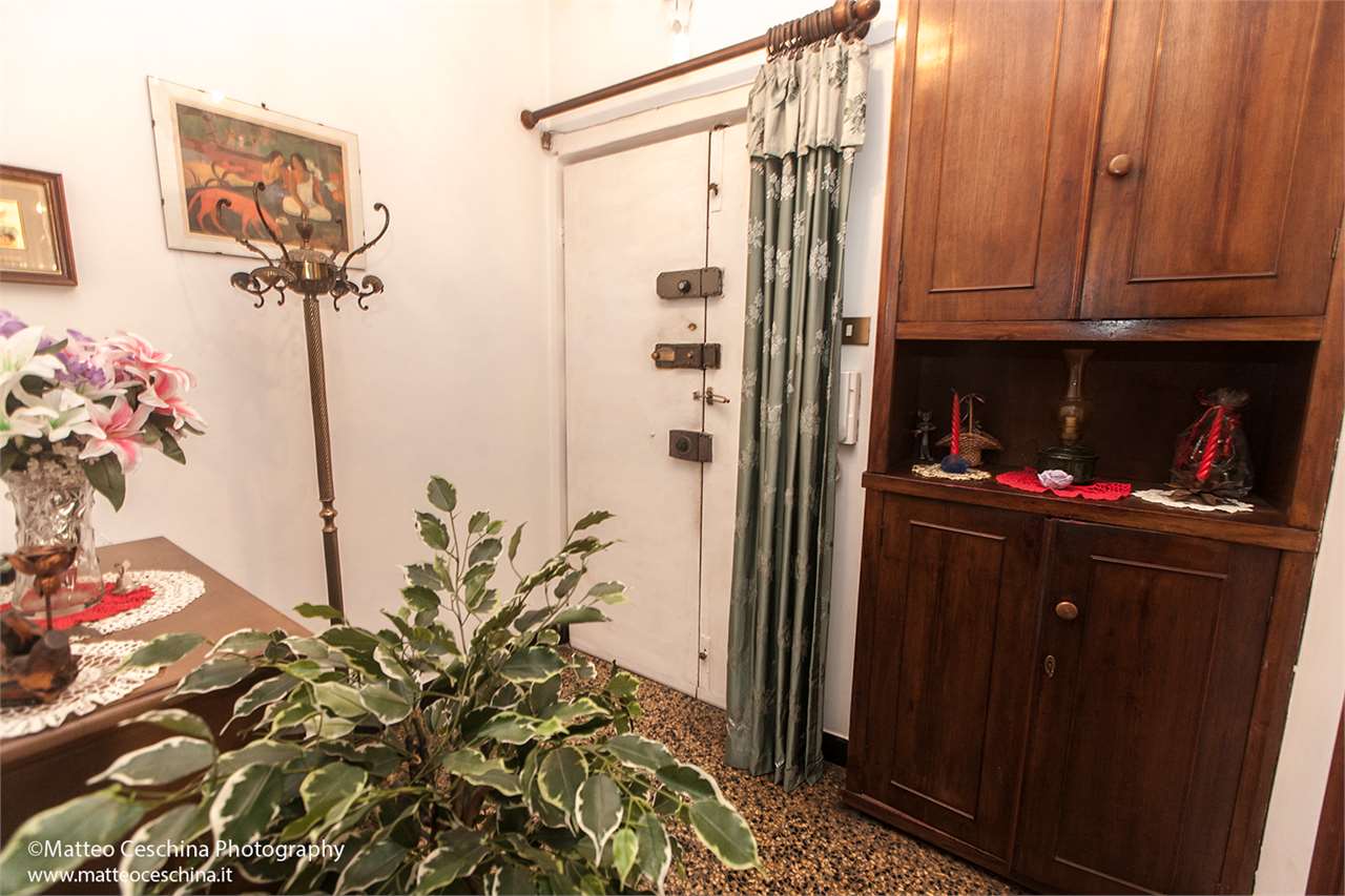 galleryimage