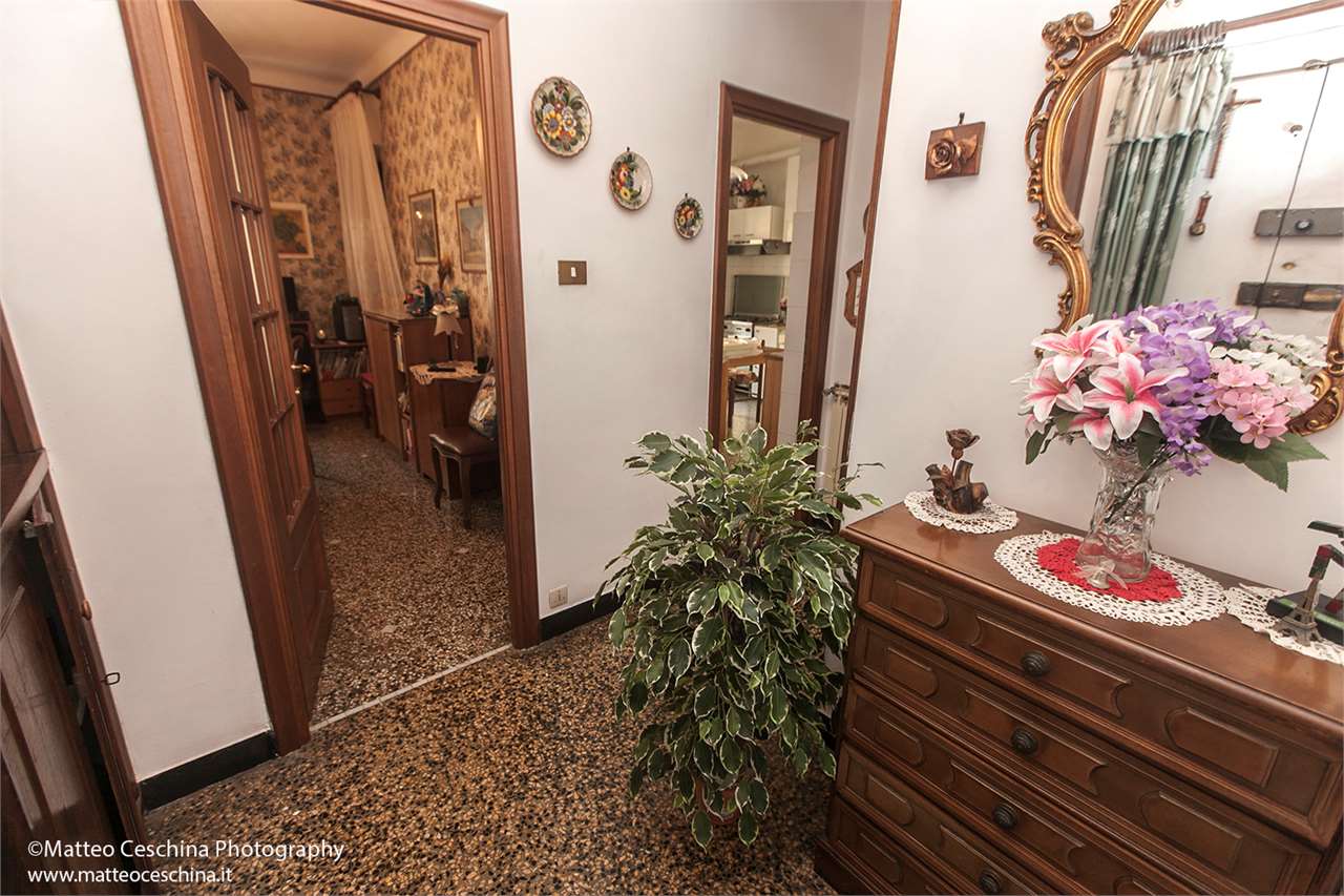 galleryimage