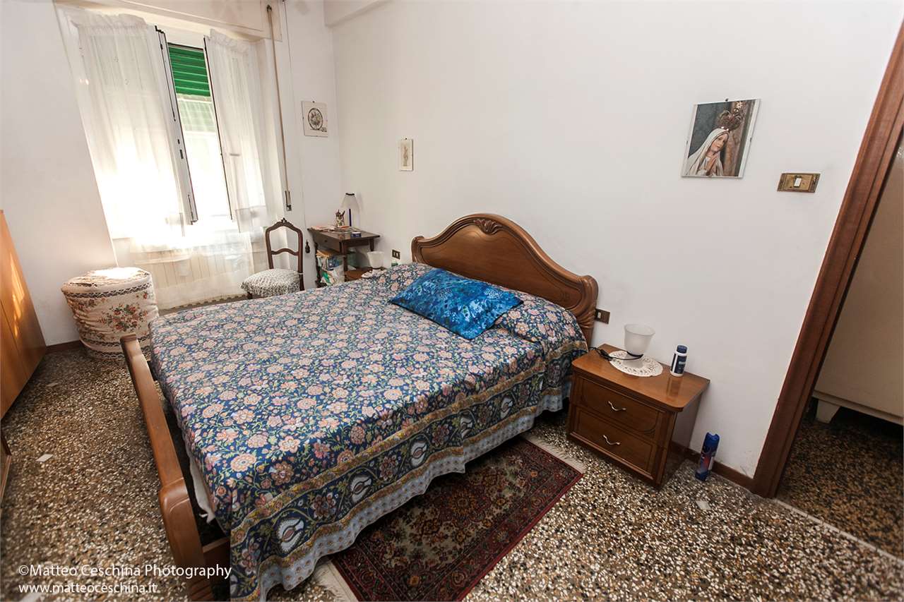 galleryimage