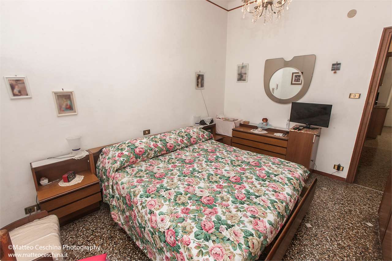 galleryimage