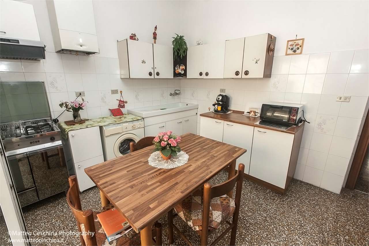 galleryimage