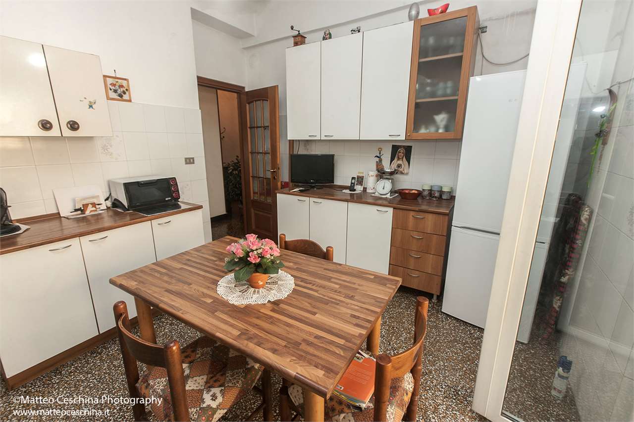 galleryimage